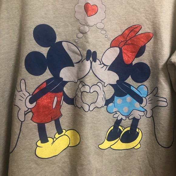 Disney Mickey & Minnie Kiss Sweatshirt - Picture 3 of 5